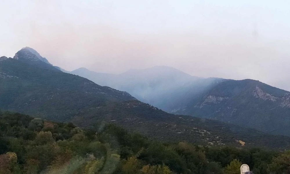 Δίχως τέλος η μεγάλη φωτιά στο Παγγαίο – Εικόνες από δορυφόρο δείχνουν την καταστροφή